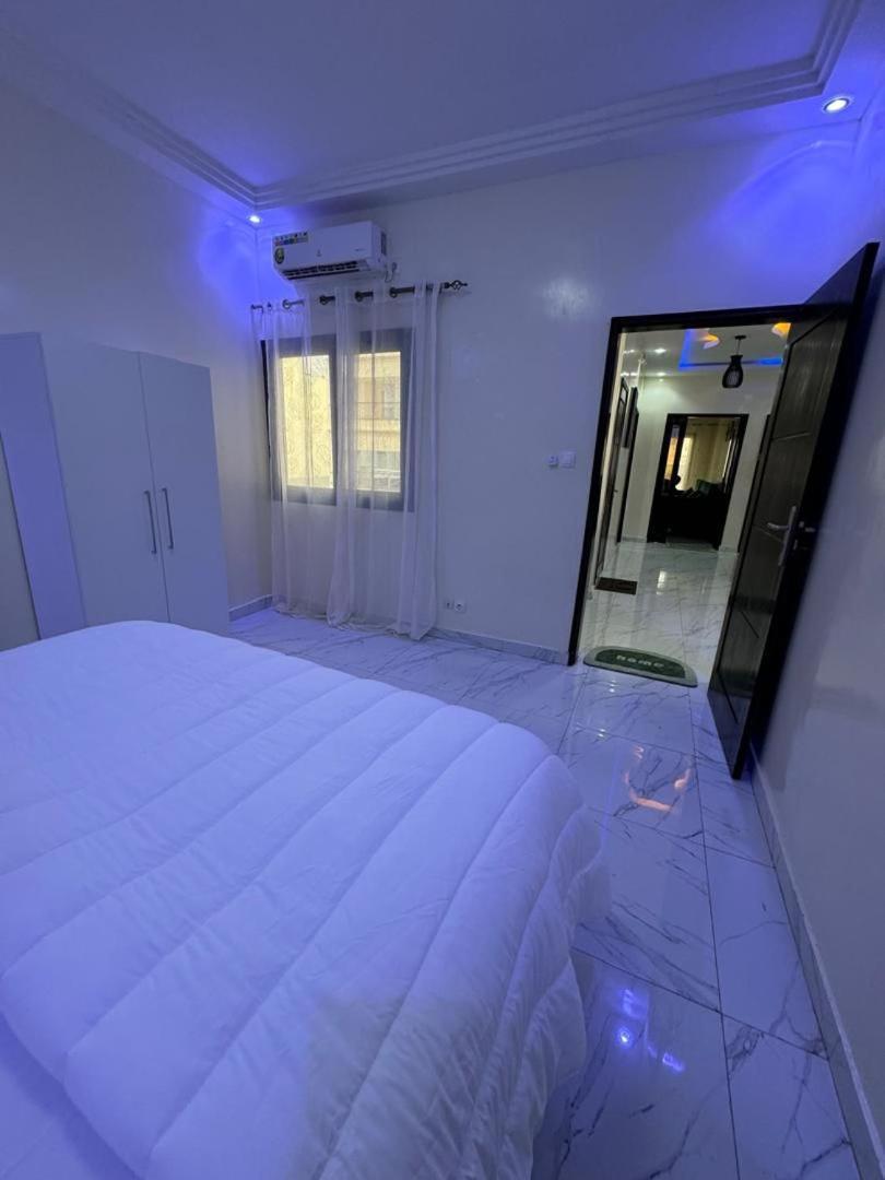 Flat * Dakar